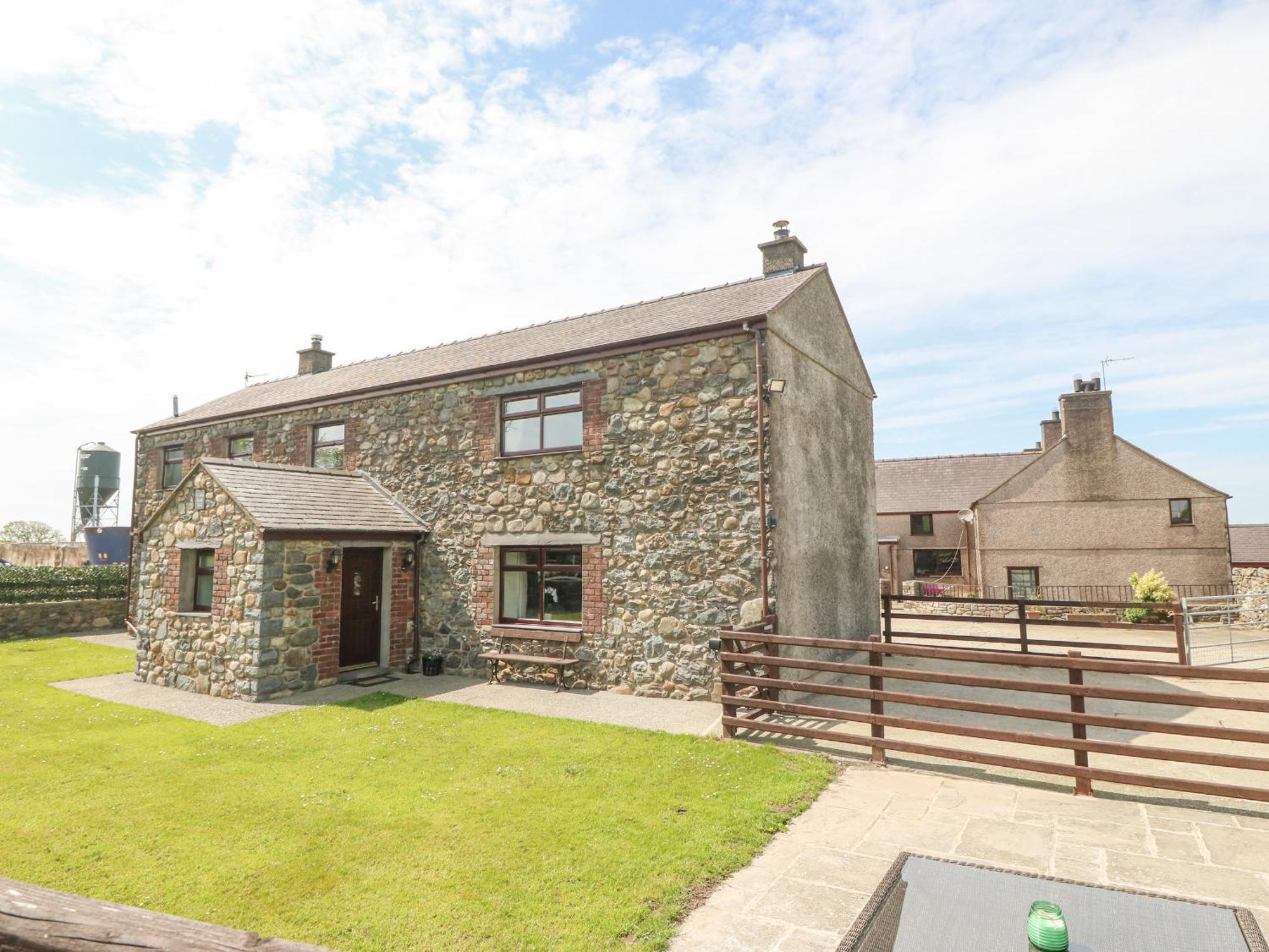Yr Hen Stabl Villa Caernarfon Exterior photo